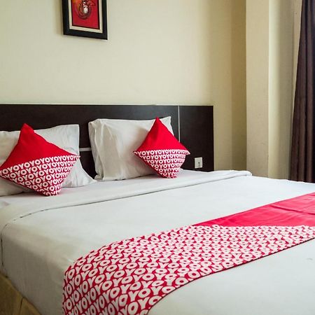 Collection O 625 Hotel Golden Gate Batam Eksteriør billede
