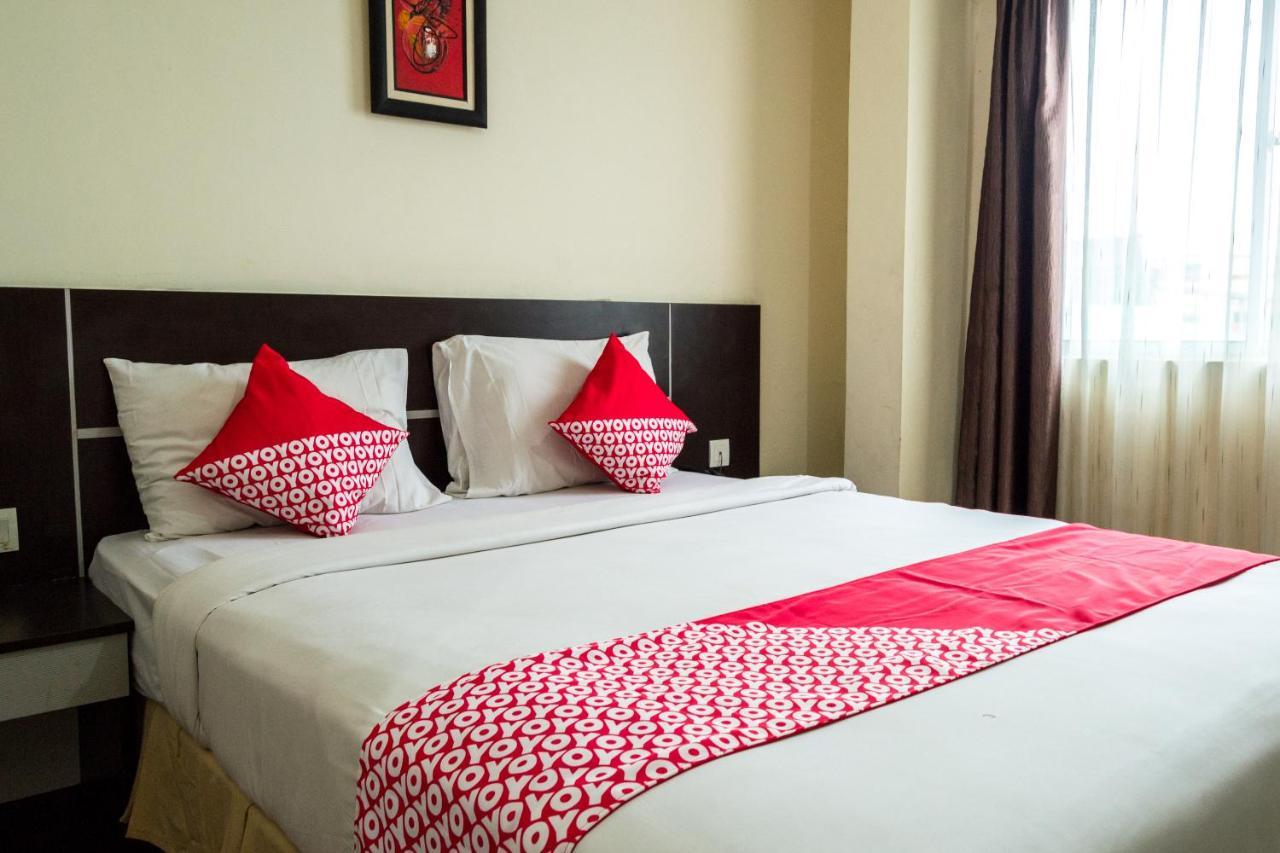 Collection O 625 Hotel Golden Gate Batam Eksteriør billede